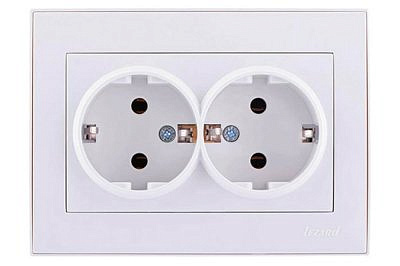Розетка 703-0225-127  2ная с/з керамика белая/хром 