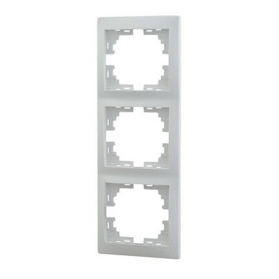 Рамка 3 места , вертикальная белая. Мира 701-0200-153