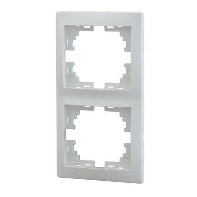 Рамка 2 места , вертикальная , белая. Мира 701-0200-152