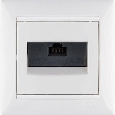Механизм розетки информ. 1-м СП Valena RJ45интернет бел. Leg CAT.5E UTP на винтах 774238 