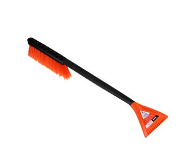 Щетка для уборки снега со скребком ЕРМАК 775-138