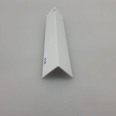 Угол 22*22 "Белый глянец" 2,7 м Деконика 001-G